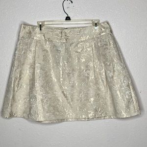J.Lo Gold Skirt with Pockets!  💫